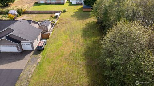 901 Dewitt Dr, Cosmopolis, WA, 98537-3824 | Card Image