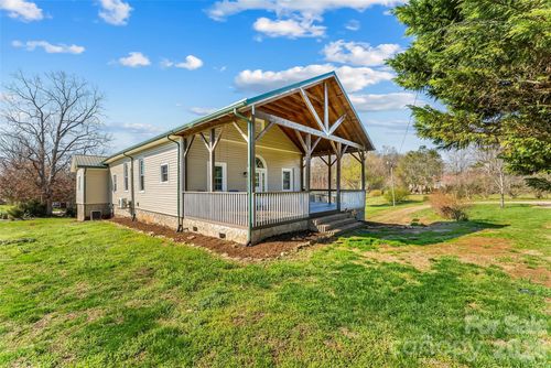 4951 Burns Rd, Granite Falls, NC, 28630-8147 | Card Image