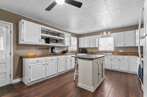 416 S Farmer St, PRINCETON, WI, 54968-8903 | Card Image