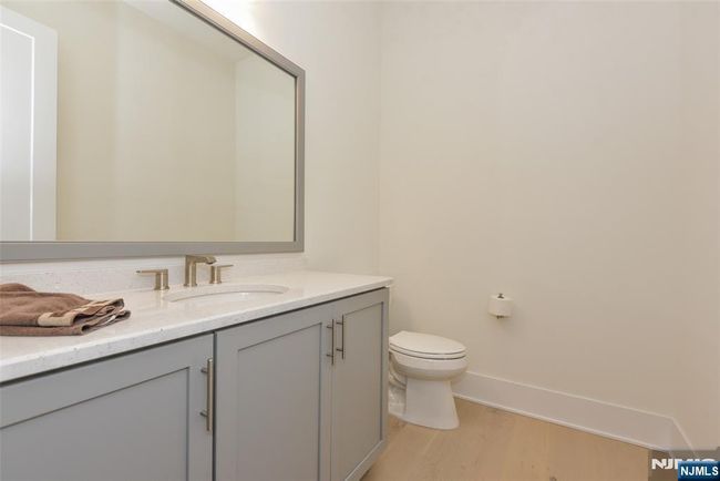 21 Castle Stuart Ct, Condo with 3 bedrooms, 3 bathrooms and null parking in River Vale NJ | Image 30