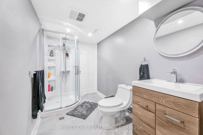 43 Sassafras Cir, House attached with 4 bedrooms, 4 bathrooms and 2 parking in Thornhill ON | Image 41