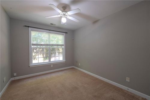 4945 Weathervane Dr, Alpharetta, GA, 30022-4550 | Card Image