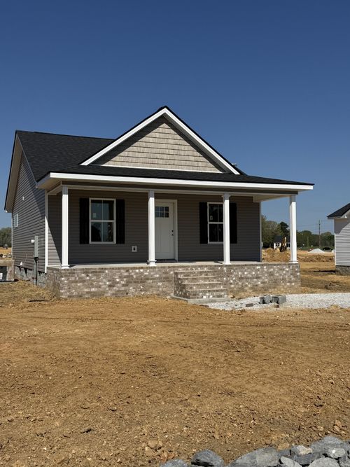 935 Wilkie St N, Mc Ewen, TN, 37101 | Card Image