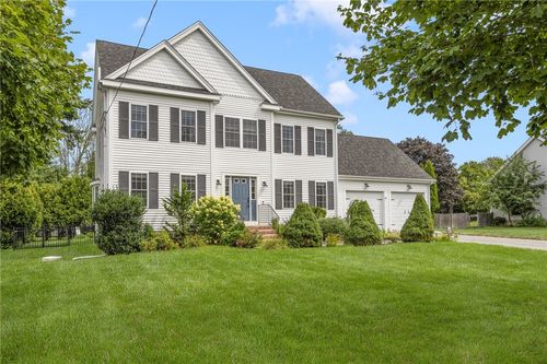 15 Arline Dr, Attleboro, MA, 02703-4467 | Card Image