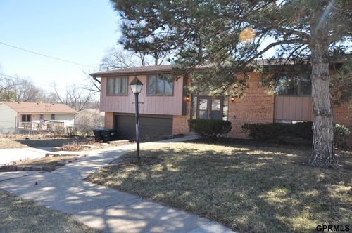 5511 N Avenue Plz, Omaha, NE, 68127 | Card Image