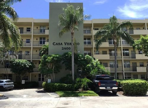 203-2400 Ne 10th St, Pompano Beach, FL, 33062-4181 | Card Image