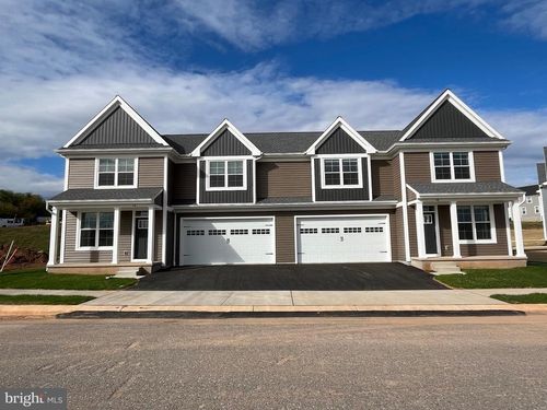 14 Ringneck Cir, ELIZABETHTOWN, PA, 17022-8847 | Card Image