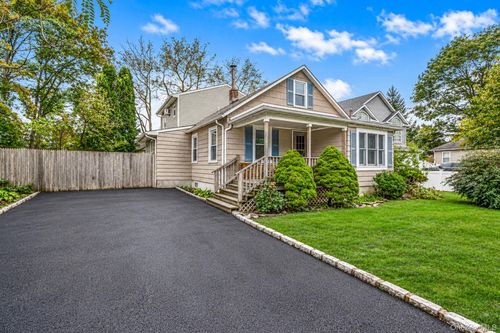 34 E 19th Street, Huntington, NY, 11746 | Card Image