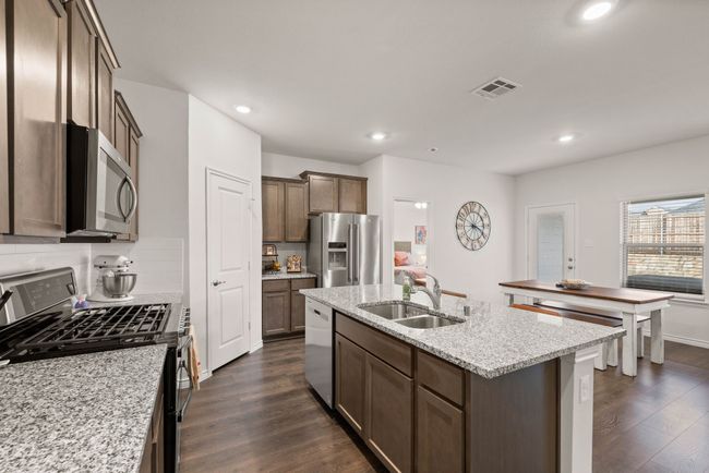 624 Willow View Way, House other with 3 bedrooms, 2 bathrooms and null parking in Princeton TX | Image 13