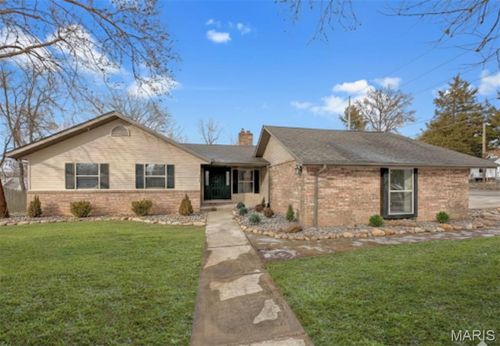 2033 Mapleleaf Dr, Collinsville, IL, 62234-5224 | Card Image