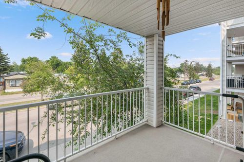 2210-6224 17 Avenue Se, Calgary, AB, T2A7X8 | Card Image