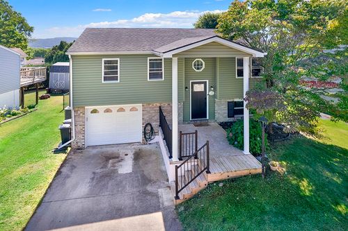 145 Easy St, Latrobe, PA, 15650-9131 | Card Image