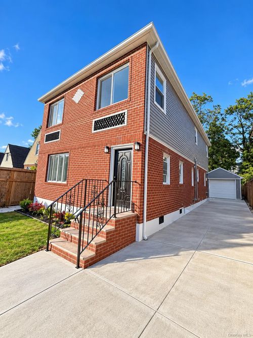 240-31 128th Rd, Rosedale, NY, 11422-1005 | Card Image