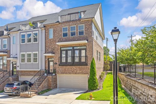 17141 Soho Dr, Charlotte, NC, 28204-3574 | Card Image