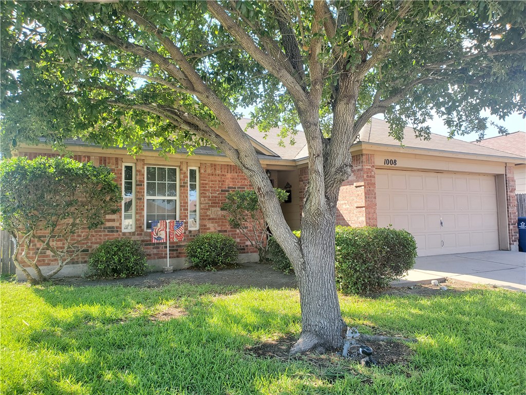 Livermore St, Portland, TX 78374