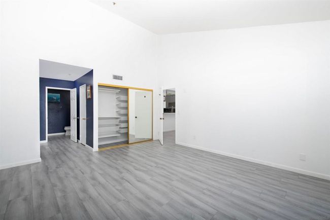 Primary Bedroom | Image 15