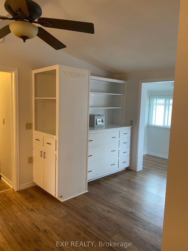 612 Romaine St, House other with 10 bedrooms, 5 bathrooms and 4 parking in Peterborough ON | Image 21