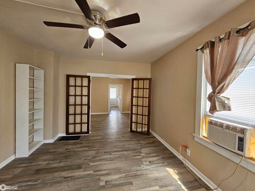402 S Central Avenue, Burlington, IA, 52601 | Card Image