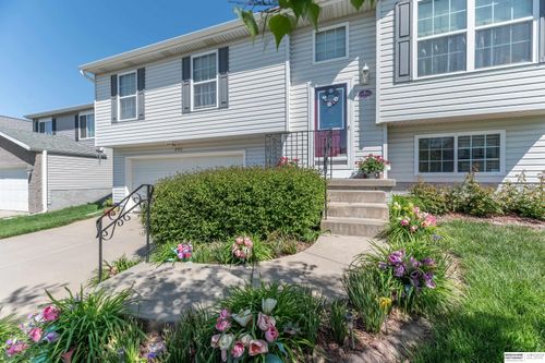 10902 Potter St, Omaha, NE, 68142-1506 | Card Image