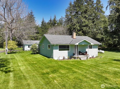 397 Lagoon Point Rd, Greenbank, WA, 98253-9768 | Card Image