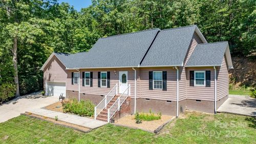 1039 Deep Woods Dr, Marion, NC, 28752-8852 | Card Image