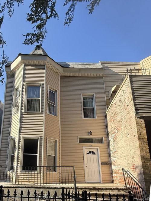779 E 183rd St, Bronx, NY, 10460-1001 | Card Image