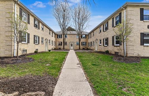 c-3456 N Dousman Street, Milwaukee, WI, 53212 | Card Image