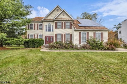 23 Margaret Dr, Somerset, NJ, 08873-2758 | Card Image