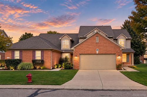 521 Cherry Grove Rd, Canton, MI, 48188-5263 | Card Image