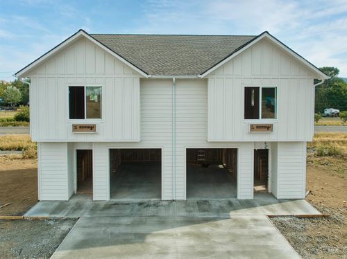 2815 Cyprus Ct, Moscow, ID, 83843-4519 | Card Image