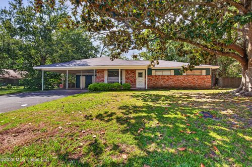 219 Buena Vista Dr, Long Beach, MS, 39560-5704 | Card Image