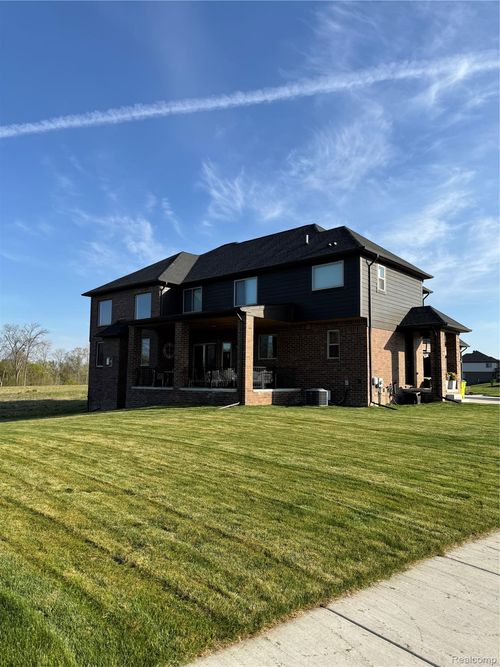 15870 Via Manzoni, Macomb, MI, 48042 | Card Image