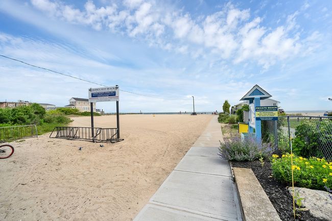 15 Hawks Nest Rd, House other with 3 bedrooms, 2 bathrooms and 3 parking in Old Lyme CT | Image 9