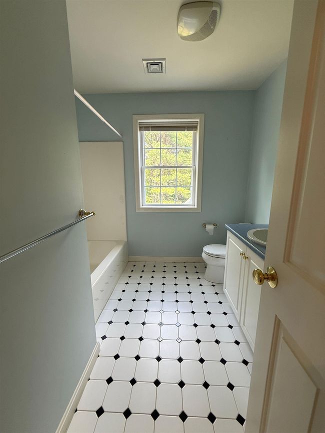 106 Jenkins Rd, House other with 4 bedrooms, 3 bathrooms and null parking in Bedford NH | Image 43