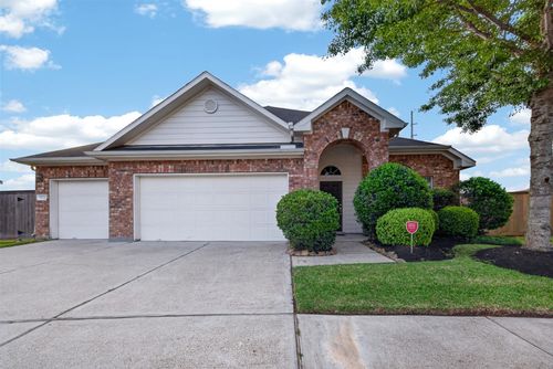873 Grassy Knoll Trl, La Marque, TX, 77568-6651 | Card Image
