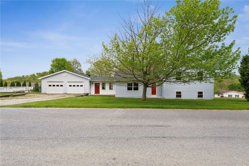 132 James F Barron Dr, Jennerstown, PA, 15547-9128 | Card Image