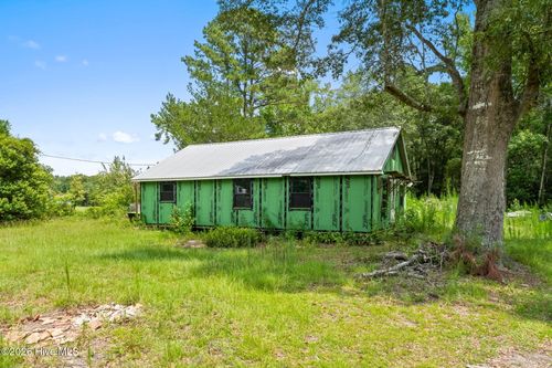 774 Snake Island Rd, Whiteville, NC, 28472-7920 | Card Image