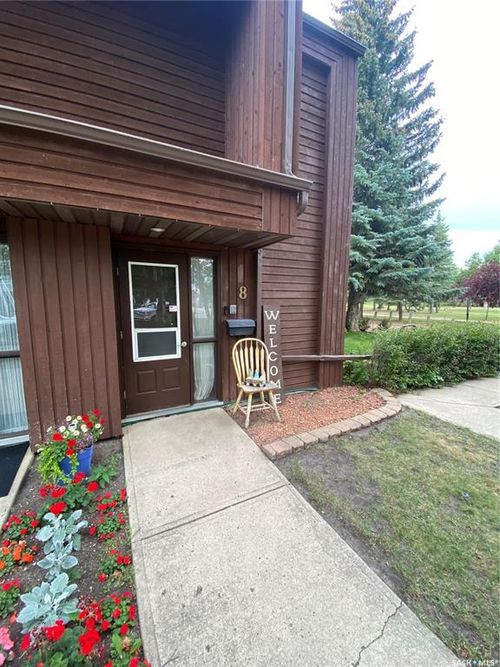 8-111 Fenson Cres, Yorkton, SK, S3N3S4 | Card Image