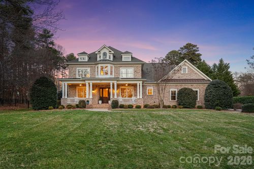 127 Yacht Rd, Mooresville, NC, 28117-6684 | Card Image