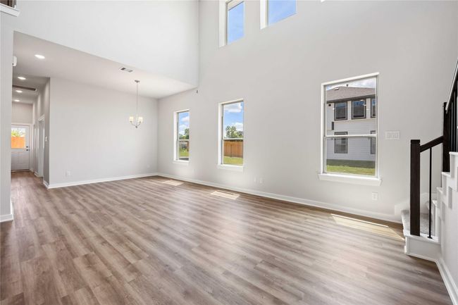 514 Tejas Village Pkwy, House other with 5 bedrooms, 3 bathrooms and 2 parking in Beasley TX | Image 7
