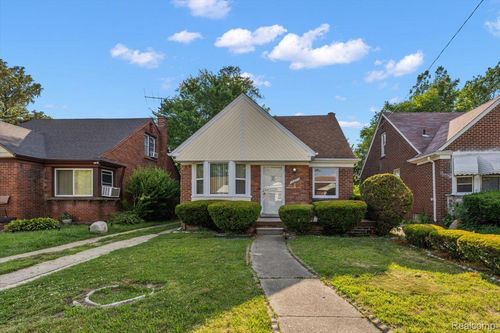 18285 Faust Ave, Detroit, MI, 48219-2912 | Card Image