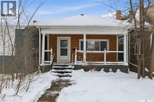 2323 Osler St, Regina, SK, S4P1X2 | Card Image