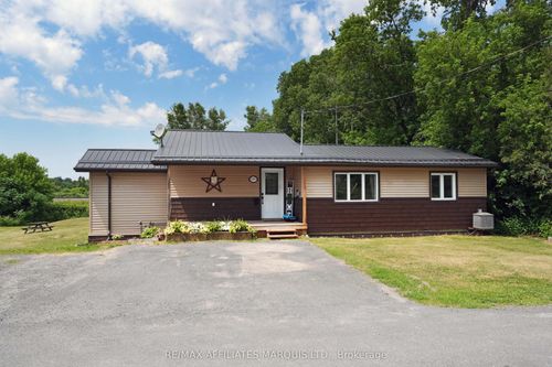 21895 Seguin Mill St, North Glengarry, ON, K0B1H0 | Card Image