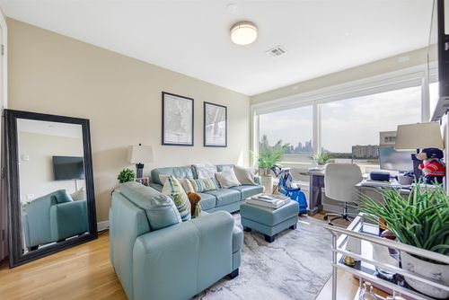 apt-111-15 Somerset Ln, Edgewater, NJ, 07020-2414 | Card Image