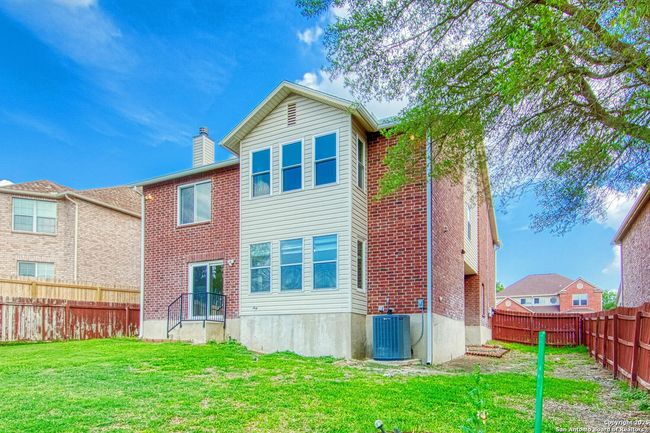 112 Springtree Holw, House other with 4 bedrooms, 3 bathrooms and null parking in Cibolo TX | Image 45