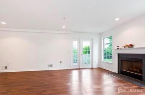 106 Chariot Ct, Piscataway, NJ, 08854-6669 | Card Image