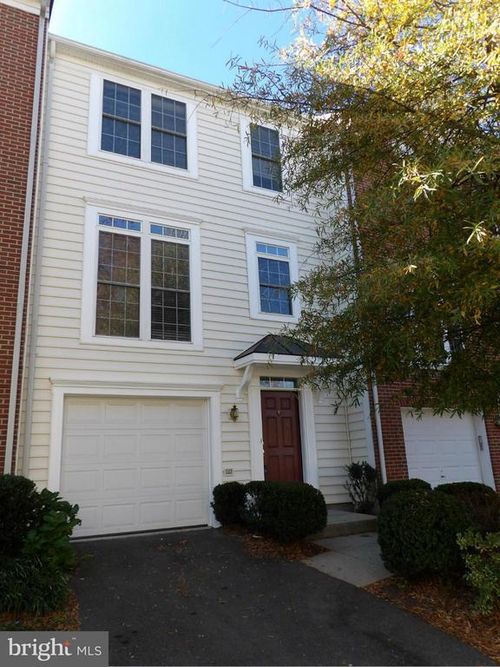 4142 Fairfax Center Creek Dr, FAIRFAX, VA, 22030-8521 | Card Image