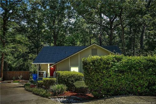 304 Whipple Tree Ln, Fayetteville, NC, 28314-1075 | Card Image
