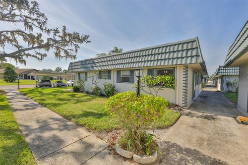 153-1811 Bedford Ln, Sun City Center, FL, 33573-6048 | Card Image