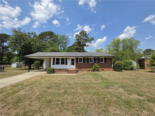 220 Cecil Ave, Spring Lake, NC, 28390-2501 | Card Image